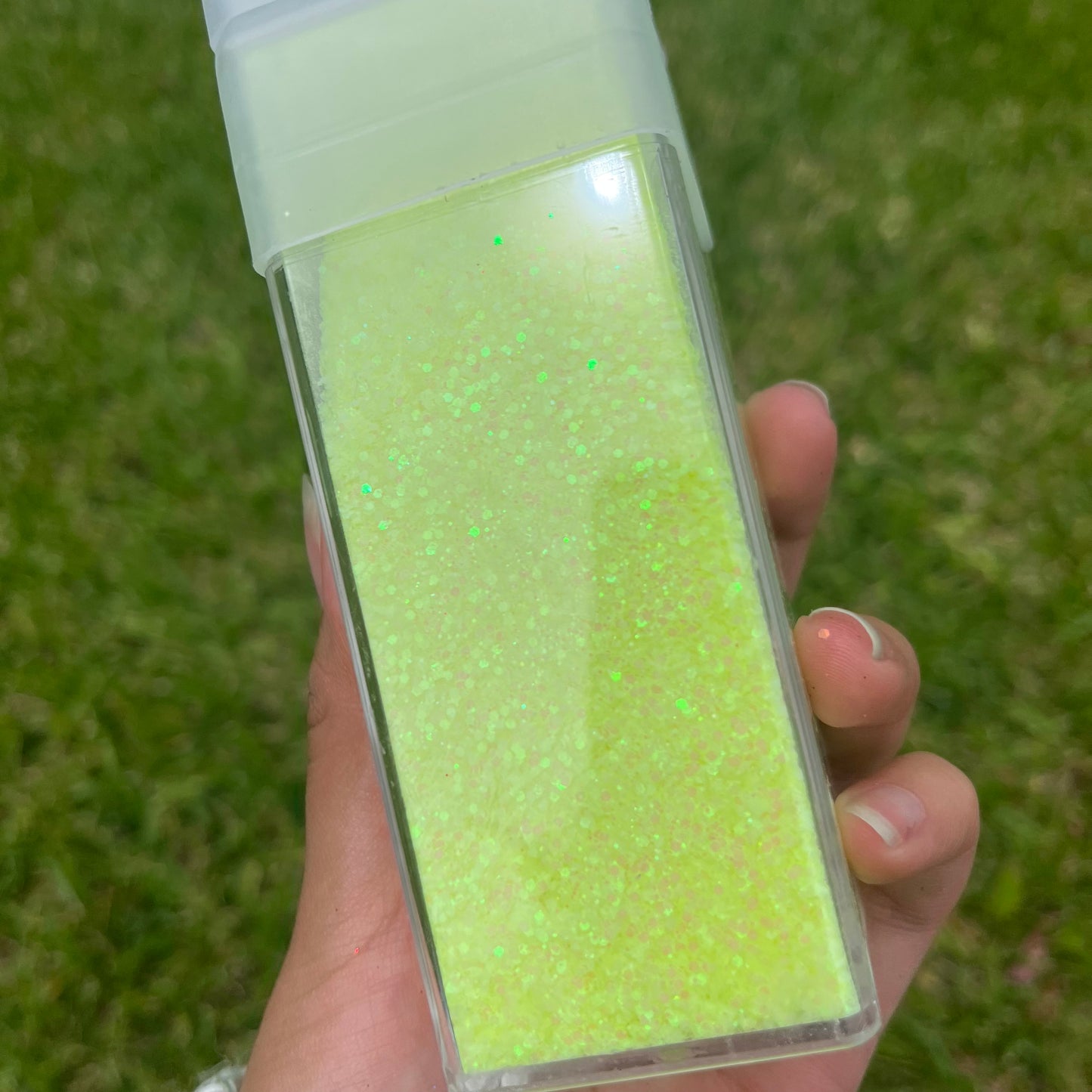 Amarillo Neon Glow In The Dark Fino Mediano Glitter